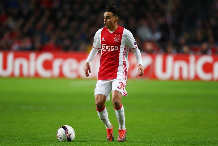 Ajax bồi thường 7,85 triệu euro cho cầu thủ từng bị chết não - Bóng Đá