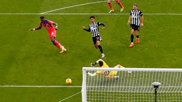Những hình ảnh ấn tượng nhất vòng 9 Premier League - Bóng Đá