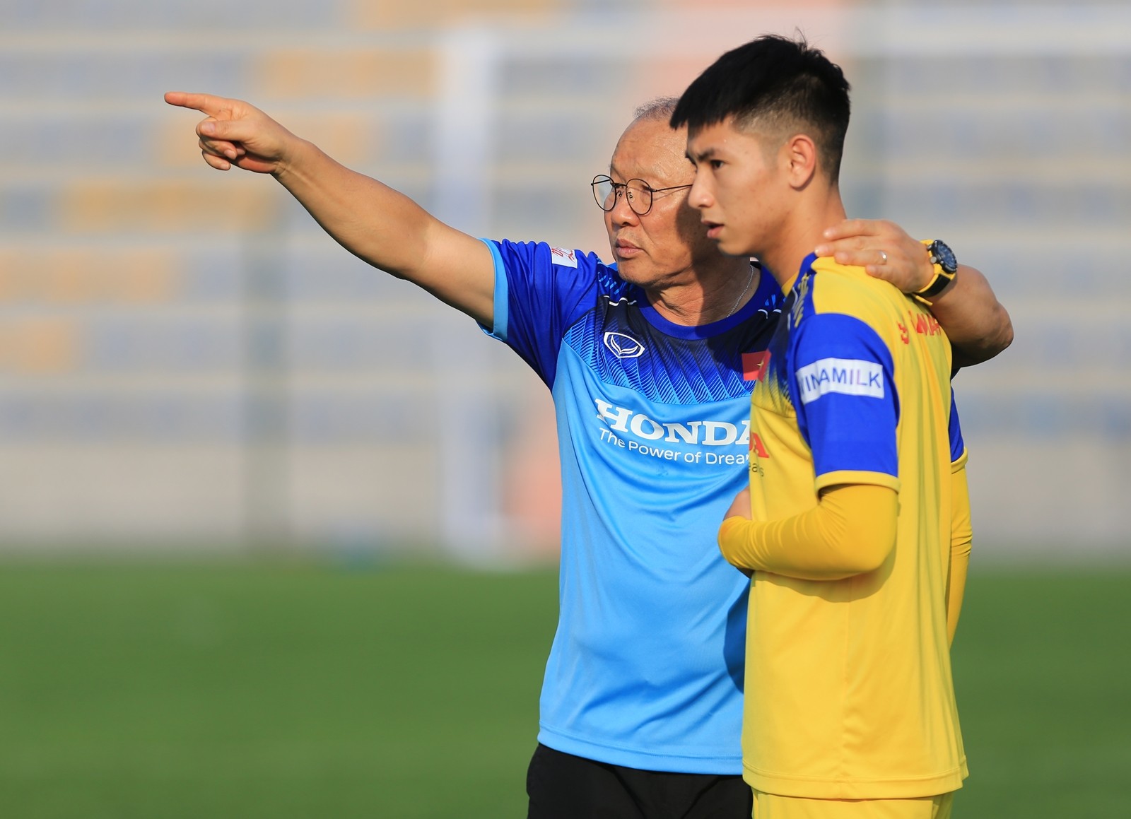Báo Hàn đồng loạt ca ngợi 