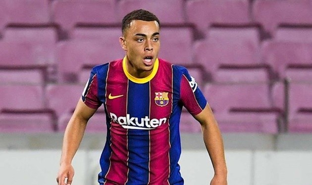 ARSENAL MAKE CONTACT TO SIGN Sergino Dest - Bóng Đá