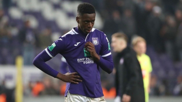 ARSENAL TARGET CHEAPER ALBERT SAMBI LOKONGA AHEAD OF YVES BISSOUMA - Bóng Đá