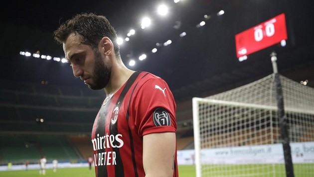 Ordine questions Calhanoglu: 