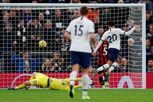 Spurs giành 3 điểm, Mourinho có cử chỉ vô cùng nhân văn  - Bóng Đá