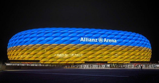 Bayern gặp hạn nợ lương và đình công - Bóng Đá