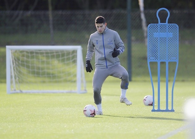 Carlo Ancelotti confirms James Rodriguez will play against Manchester United - Bóng Đá