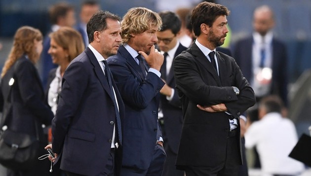 Ai đang là nạn nhân khi Ronaldo nổi nóng ở trận gặp AC Milan? - Bóng Đá