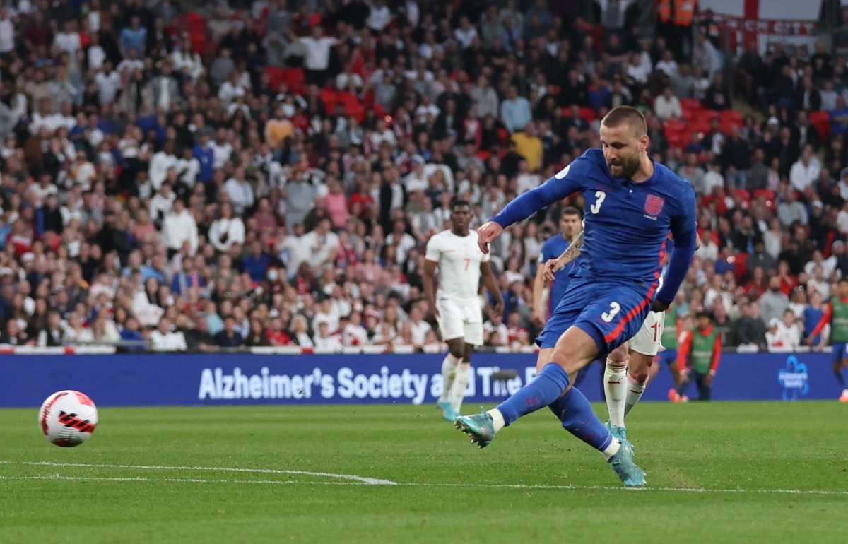 Hình ảnh khác biệt của Luke Shaw - Bóng Đá