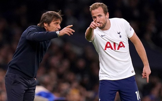 Kane set to leave Spurs if Conte walks - Bóng Đá