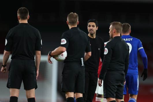 Arsenal boss Mikel Arteta: I don’t know 'how the hell' Lacazette's goal was disallowed vs Leicester - Bóng Đá