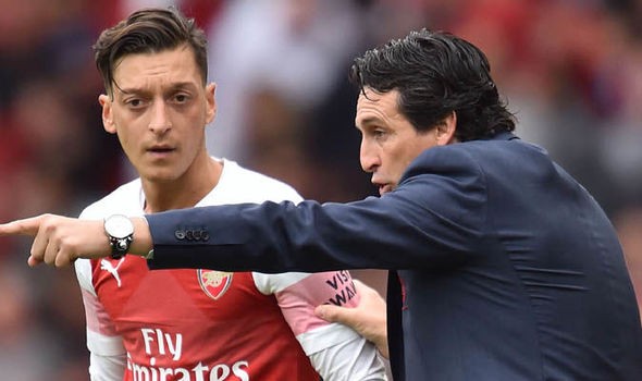 Emery happy with Ozil - Bóng Đá