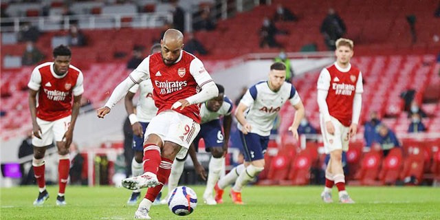 Quá bất ngờ, đội bóng yếu thế đang đe dọa tứ đại gia Premier League - Bóng Đá