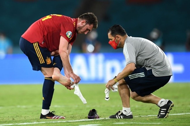 Điềm báo xuất hiện, trận Tây Ban Nha - Thụy Điển vỡ vụn vì 'chân gỗ' - Bóng Đá