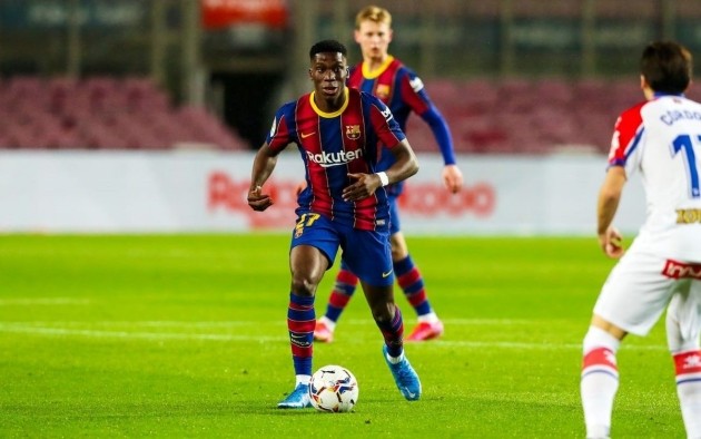 Report: Man United hold talks over signing 18-year-old Barcelona starlet - Bóng Đá