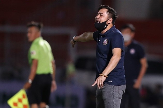 V-League trước ngày khai màn: Khốn khổ vì dịch Covid-19 - Bóng Đá