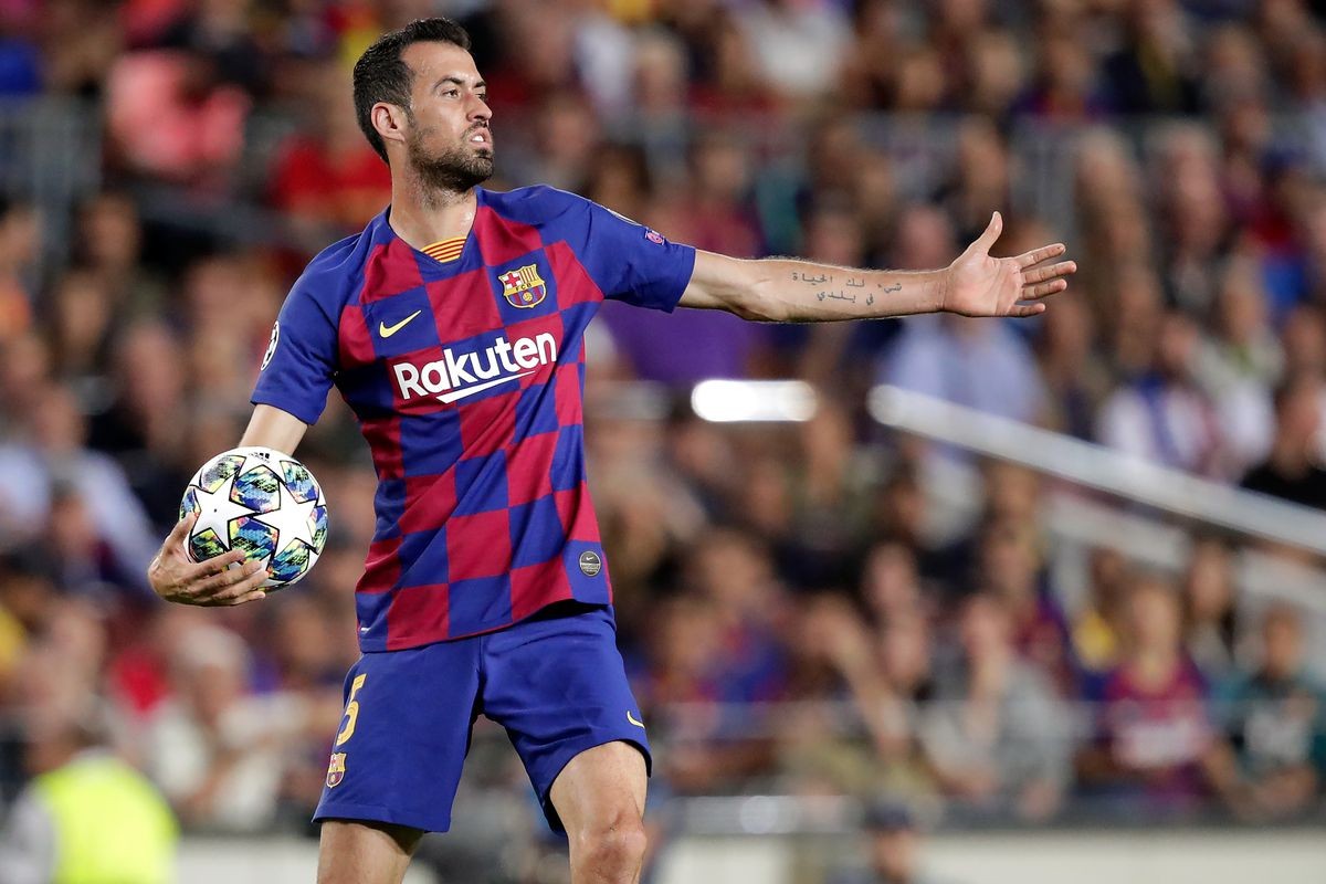 Barcelona fans are showering Sergio Busquets with praise - Bóng Đá