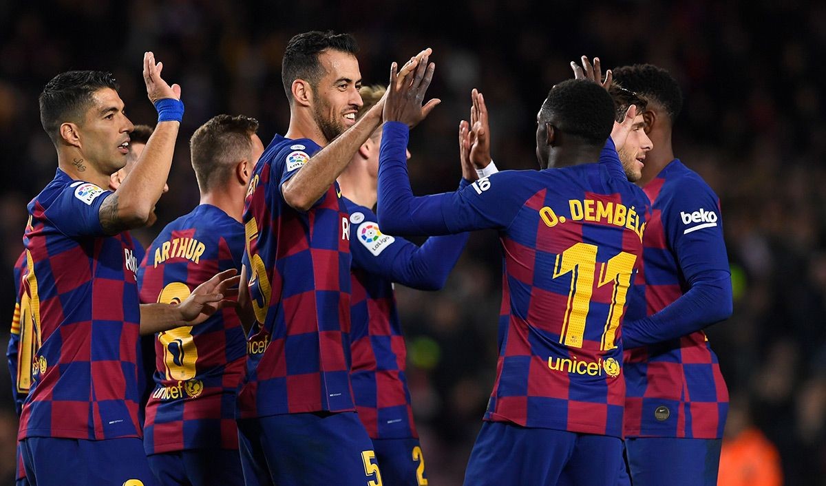 Barcelona fans are showering Sergio Busquets with praise - Bóng Đá