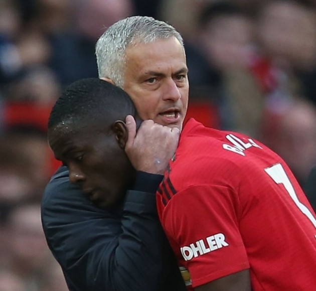 Man Utd star reveals private phone call with Mourinho after Spurs sacking - Bóng Đá