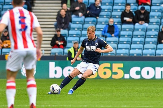  Arsenal 'trả ơn' Kompany bằng trung vệ tài năng - Bóng Đá