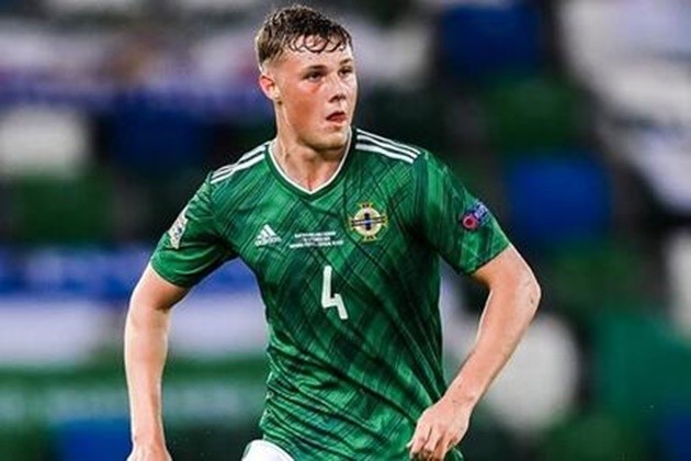 Trung vệ Arsenal hoàn tất kiểm tra y tế - Bóng Đá