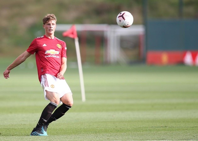 'Thủ lĩnh bẩm sinh' Man Utd được Ole điền tên ở trận Granada là ai? - Bóng Đá