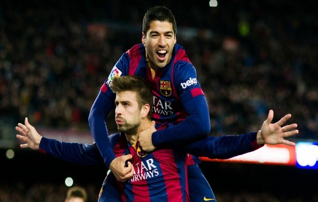 Pique on Suarez - Bóng Đá