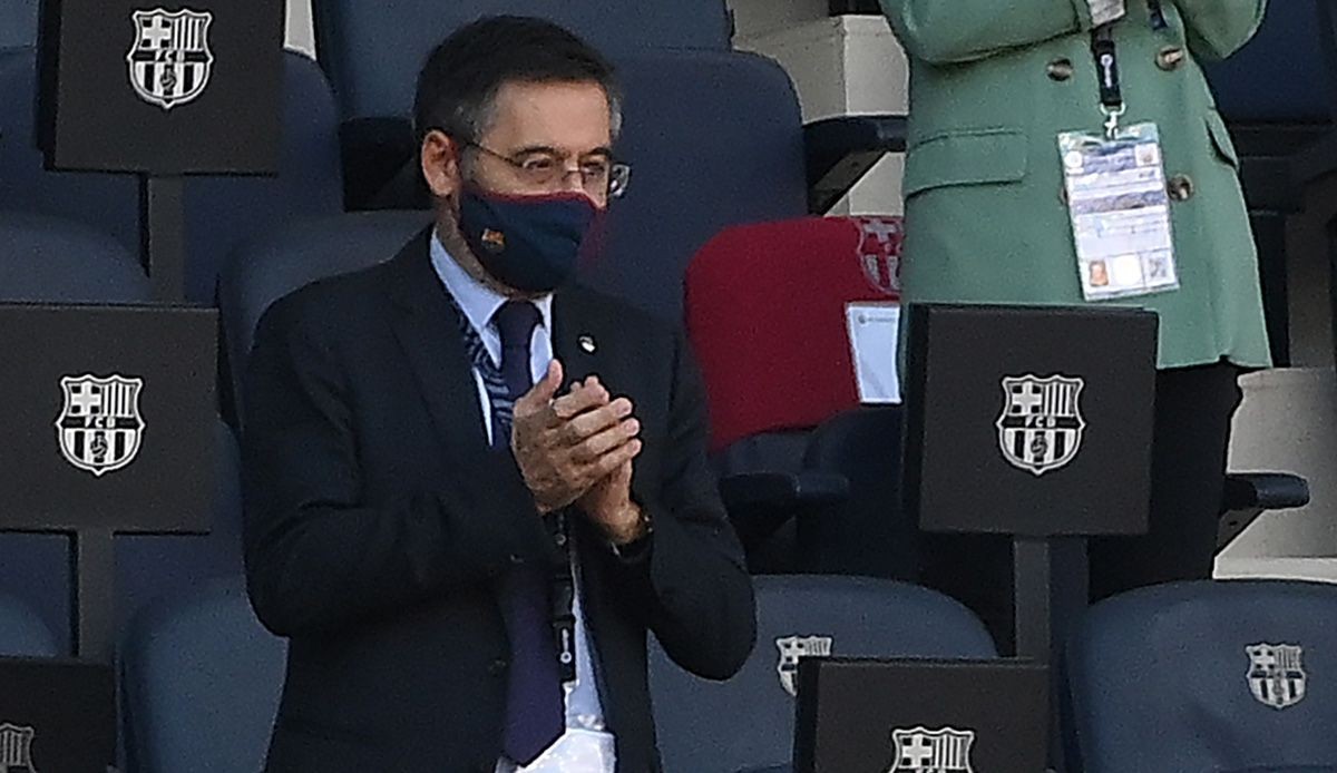 Barcelona board could resign today - Bóng Đá