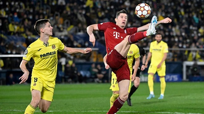 Cựu HLV Arsenal thiên tài, 7 cầu thủ Bayern cùng lúc dính bẫy - Bóng Đá