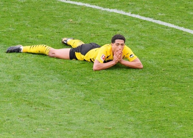 10 điểm nhấn bóng đá châu Âu tuần qua: Cú sốc Zlatan; ATM hụt hơi - Bóng Đá