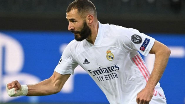 Benzema after Vinicius incident: While the dogs bark, the nine goes by - Bóng Đá