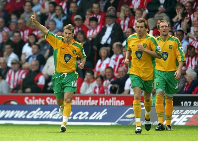  Từ Kane đến Bamford: 10 sao bạn ít ngờ đã từng khoác áo Norwich City - Bóng Đá