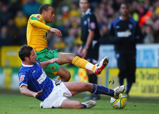  Từ Kane đến Bamford: 10 sao bạn ít ngờ đã từng khoác áo Norwich City - Bóng Đá