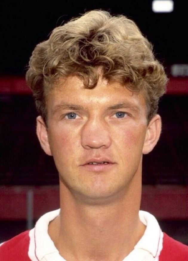 Louis van Gaal 70 years old - Bóng Đá