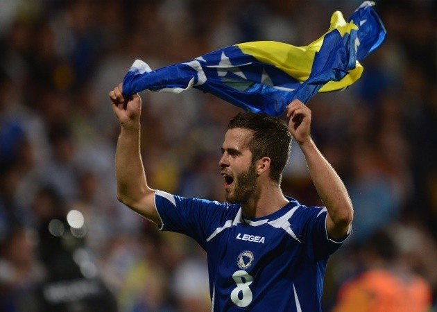 Từ Haaland đến 'siêu thủ môn' ATM: Đội hình lỡ hẹn EURO 2021 cực chất - Bóng Đá