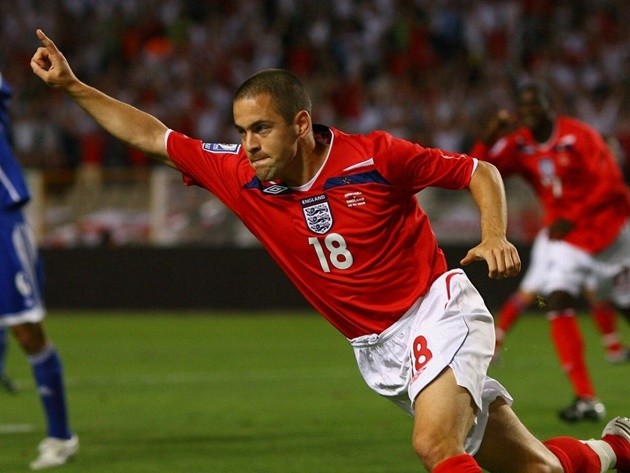 Ex-Chelsea star Joe Cole plays for non-league side Belstone FC leaving fans stunned… but forgets his boots - Bóng Đá