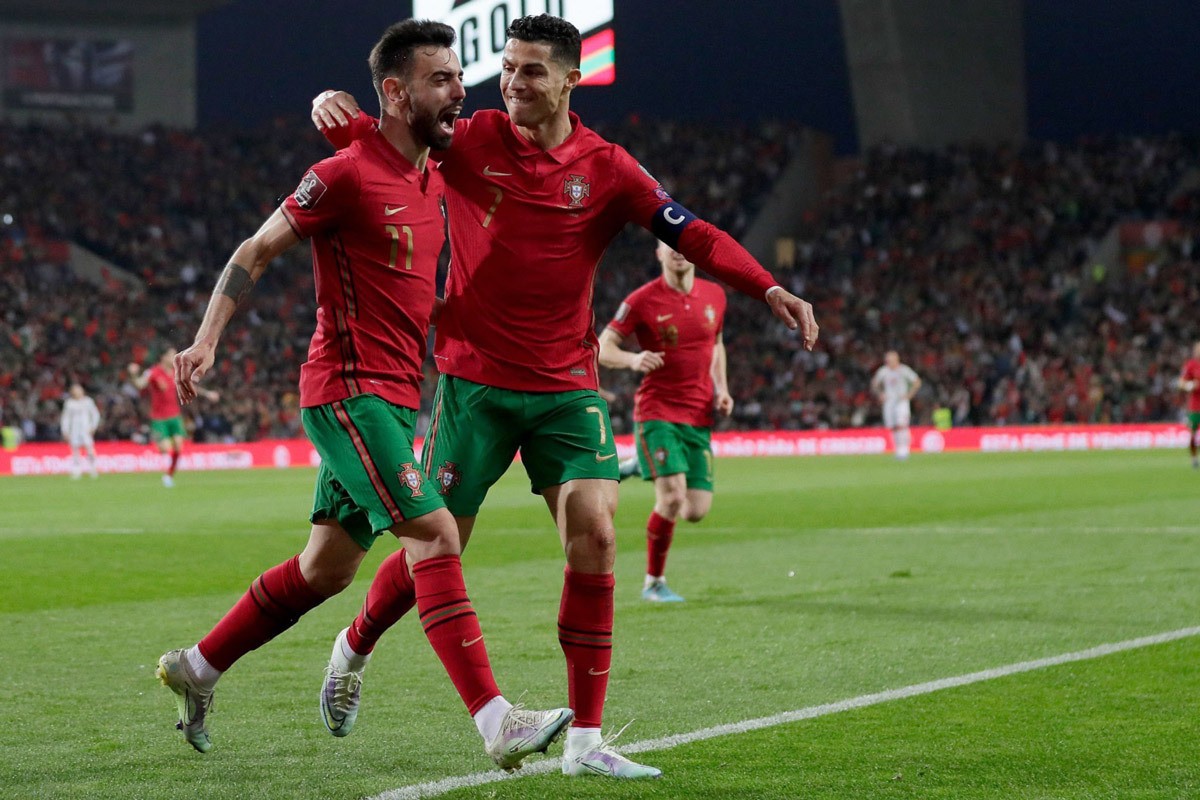 Bồ Đào Nha lấy vé World Cup: Người hùng Bruno Fernandes - Bóng Đá