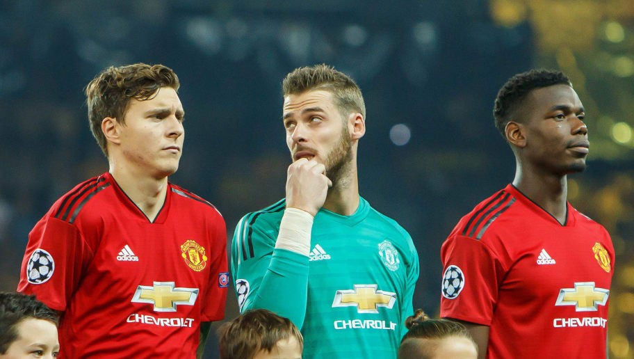 Sir Alex appears at Man Unnited's training ground - Bóng Đá