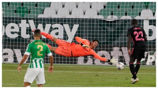 Courtois now as important as Ramos and Benzema - Bóng Đá