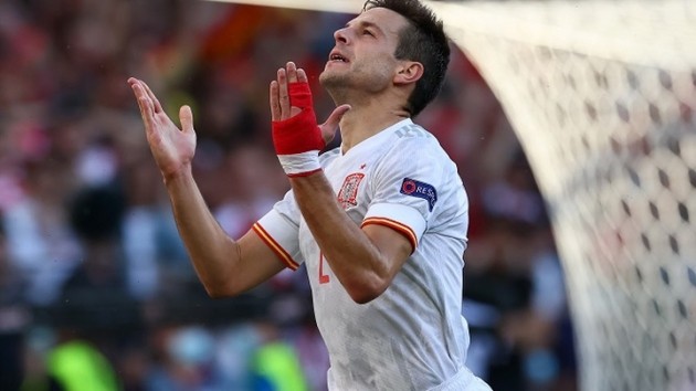 cesar-azpilicueta-every-coach-has-their-touch-and-luis-enrique-wants-more-intensity-were-more-aggressive-the-intensity-he-likes - Bóng Đá