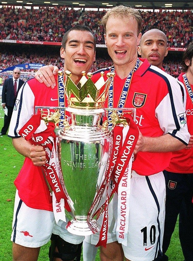 Giovanni van Bronckhorst is leaving China after just a year - Bóng Đá