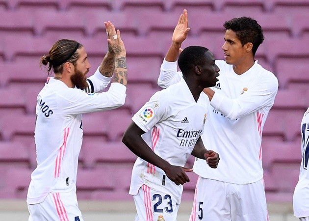 Varane dương tính COVID-19 - Bóng Đá