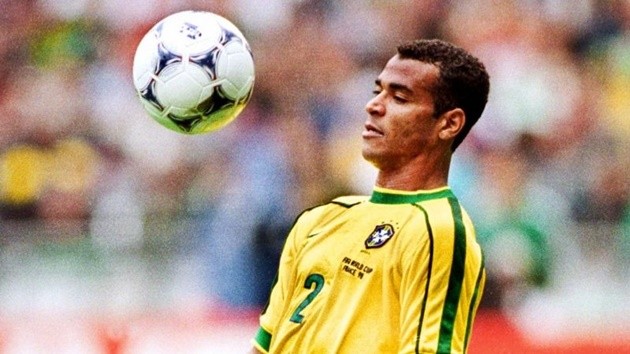 The fans' Ballon d'Or Dream Team: Zidane, Pirlo and Buffon included - Bóng Đá