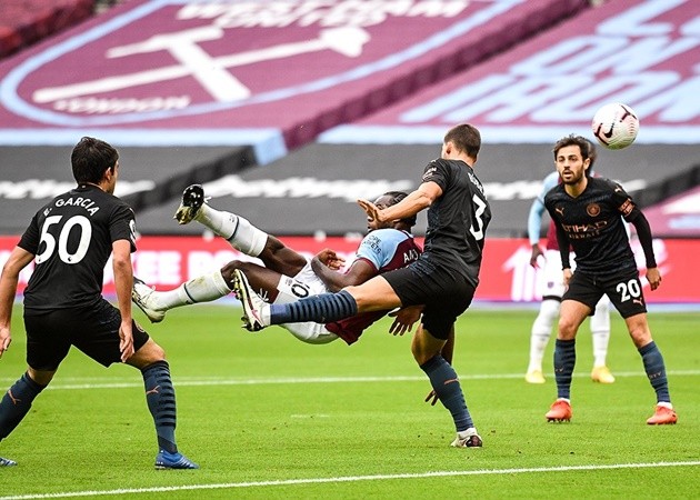 Michail Antonio and bicycle kick vs Man City like Wayne Rooney - Bóng Đá