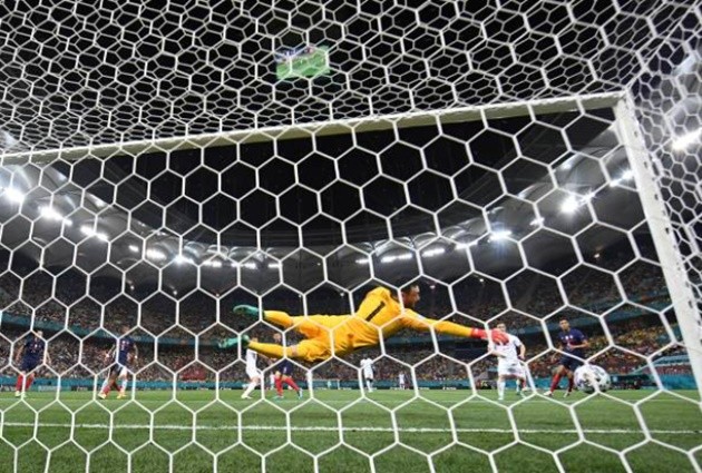 TRỰC TIẾP Pháp 0-1 Thụy Sĩ (H2): Lloris cản pen! - Bóng Đá