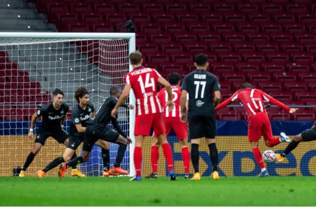 Lewandowski nổ súng, Bayern nhọc nhằn trở lại ngôi đầu - Bóng Đá
