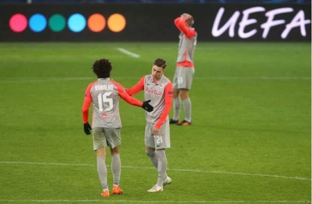 Diệt gọn Salzburg, Atletico thẳng tiến vào vòng trong - Bóng Đá