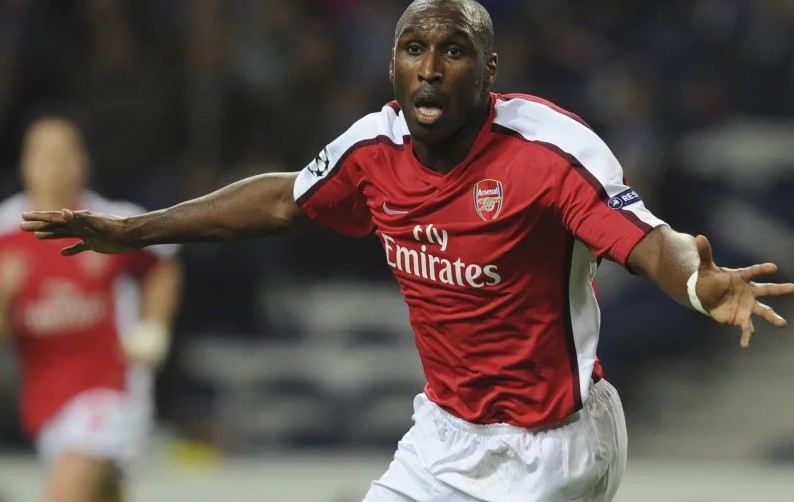 Đội hình huyền thoại Arsenal 2003/04 - Bóng Đá