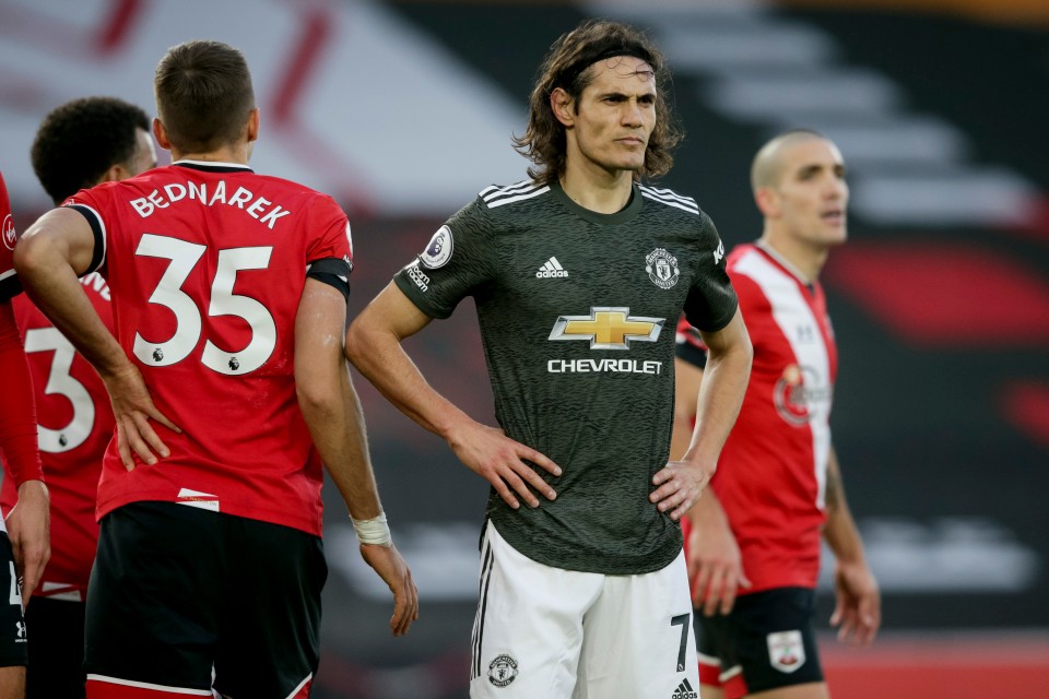 Ferdinand yêu cầu Man United 
