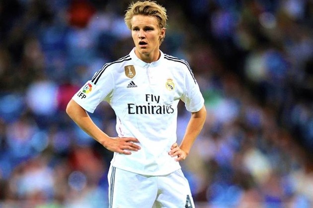 Odegaard has now received backing from Norway manager Ståle Solbakken to make a switch to Arsenal - Bóng Đá