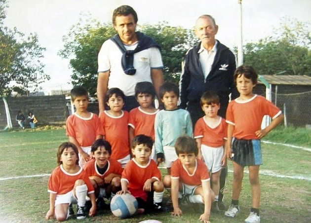 Lionel Messi's first coach gave an incredibly emotional interview - Bóng Đá