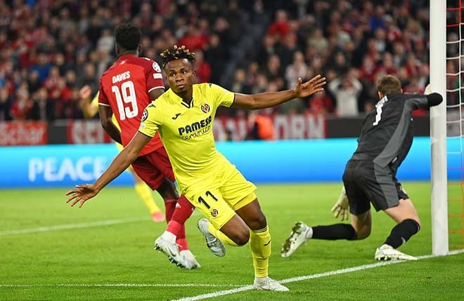 Cựu HLV Arsenal thiên tài, 7 cầu thủ Bayern cùng lúc dính bẫy - Bóng Đá